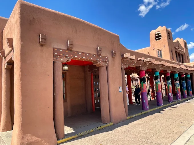 IAIA Museum of Contemporary Native Arts (MoCNA)